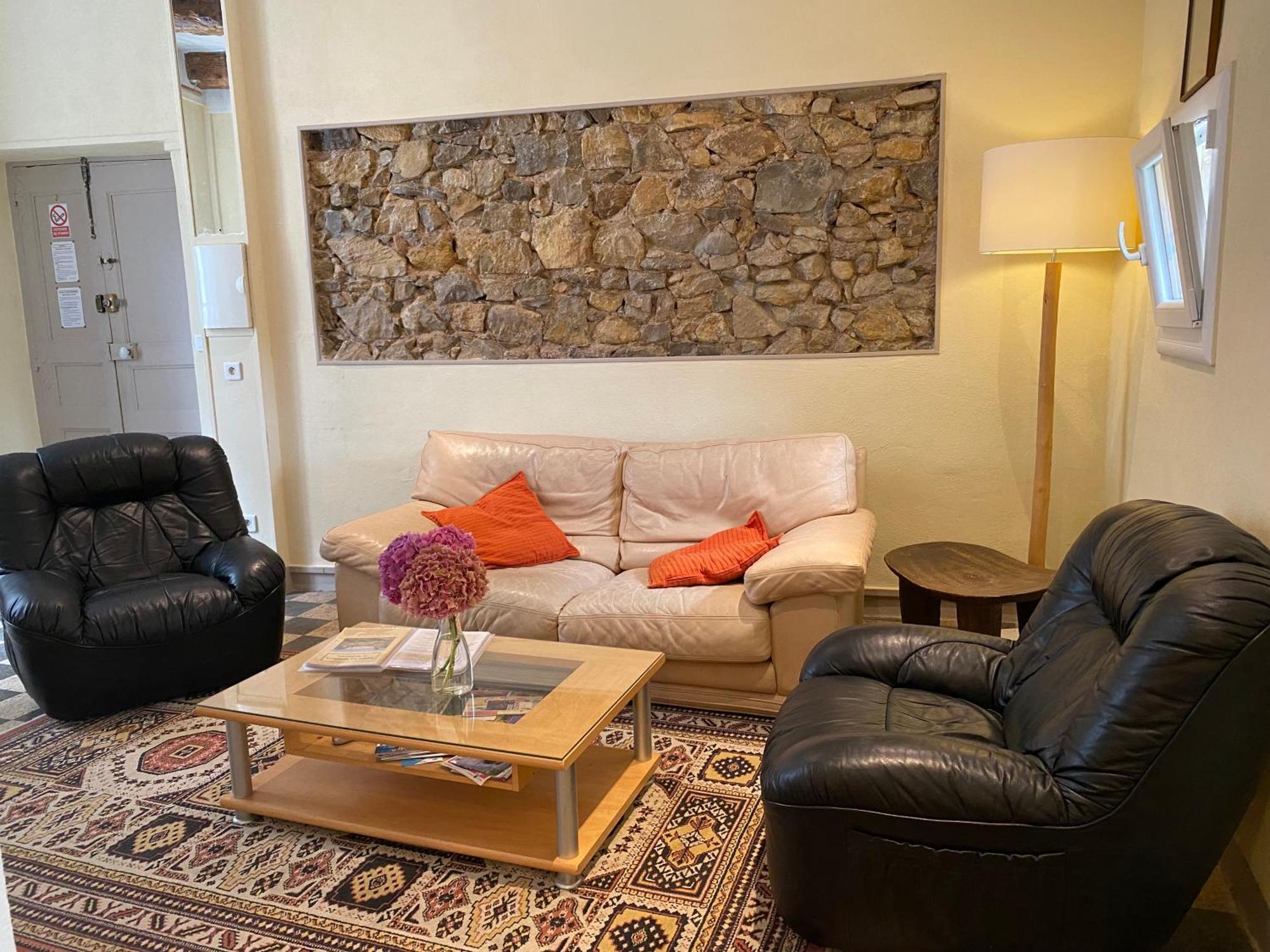 Residence Verdi - Appartements Meubles En Centre Ville Bédarieux Eksteriør billede