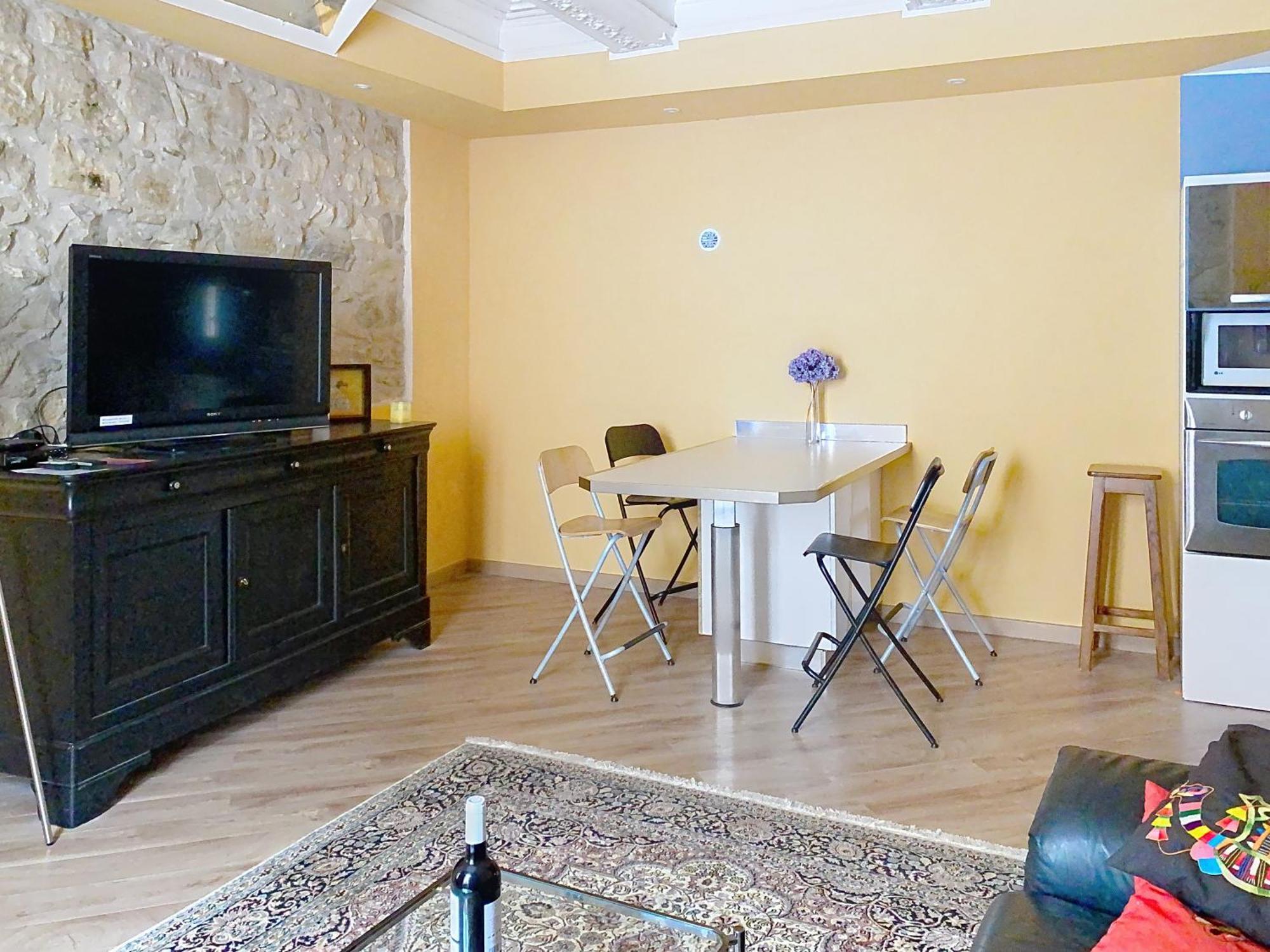 Residence Verdi - Appartements Meubles En Centre Ville Bédarieux Eksteriør billede