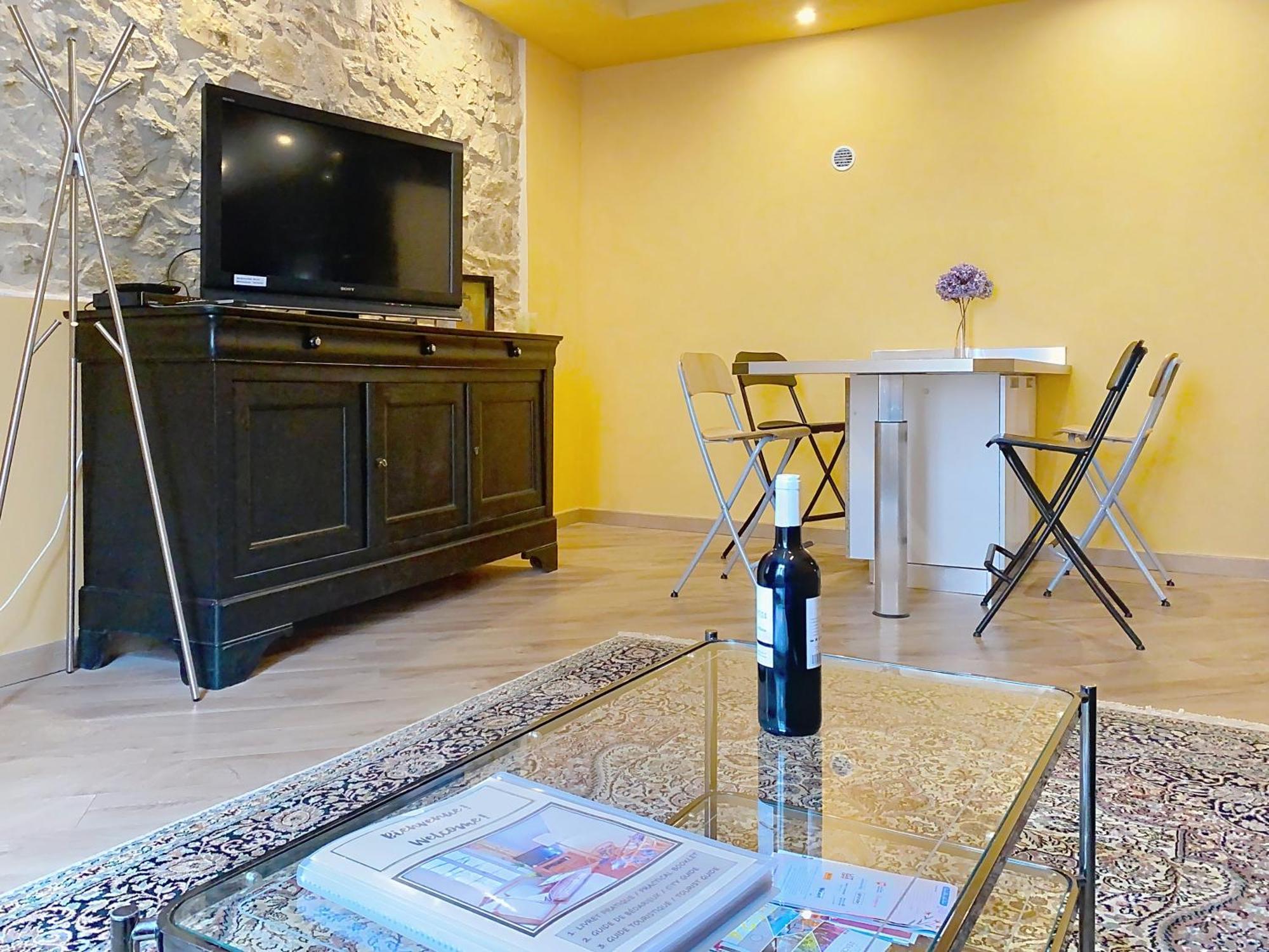 Residence Verdi - Appartements Meubles En Centre Ville Bédarieux Eksteriør billede