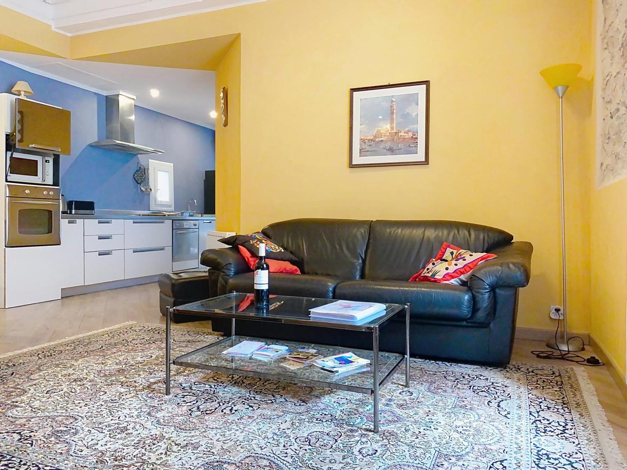 Residence Verdi - Appartements Meubles En Centre Ville Bédarieux Eksteriør billede